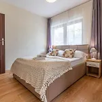 Kamieniec 7 * زاكوباني
